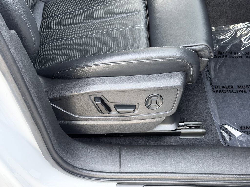 Used 2025 Audi Q5 Premium Plus w/ Premium Plus image 29