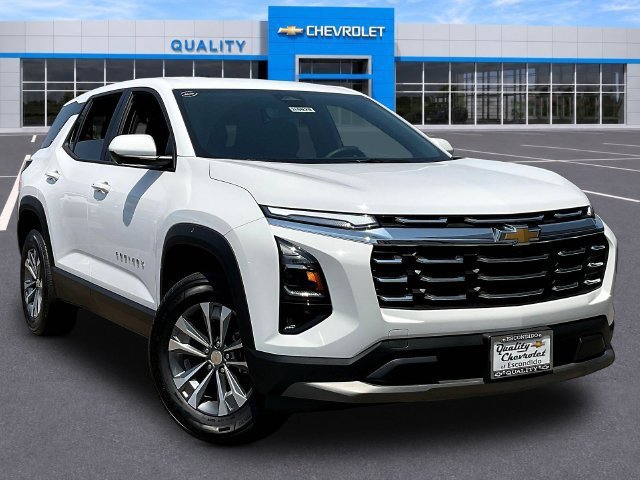 Used 2026 Chevrolet Equinox LT FWD image 1
