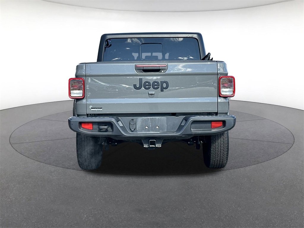 Used 2022 Jeep Gladiator Sport image 4