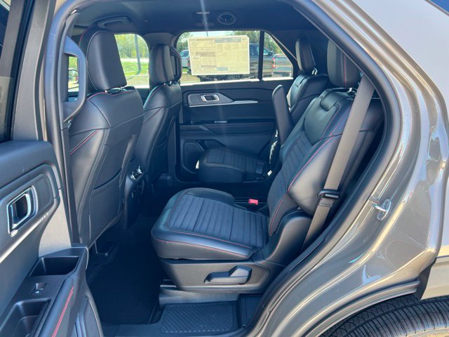 New 2027 Ford Explorer ST-Line w/ Premium Package RWD image 16