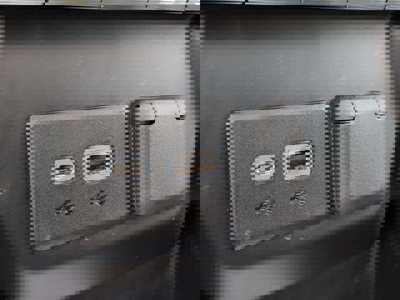 Used 2019 GMC Sierra 1500 SLT image 31