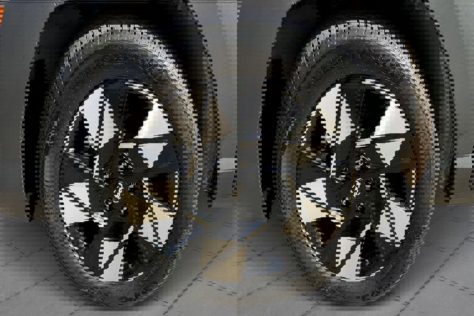 Used 2025 Hyundai Kona SEL image 10