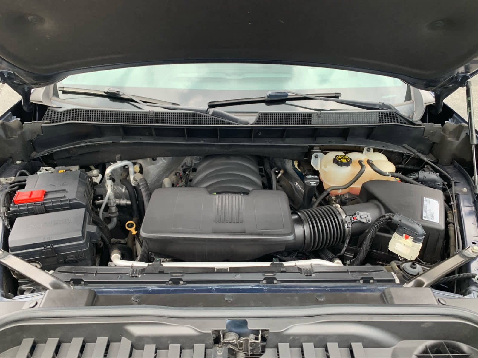Used 2019 Chevrolet Silverado 1500 High Country w/ Technology Package AWD/4WD image 9