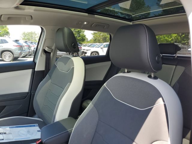 New 2026 Volkswagen Taos SE AWD/4WD image 16