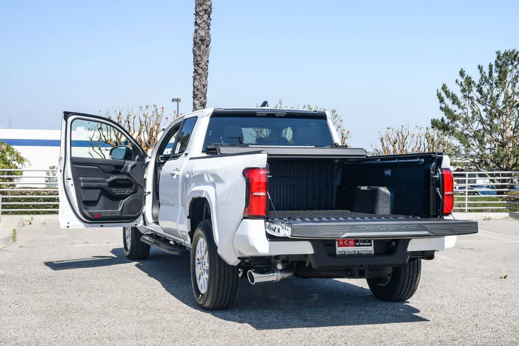 New 2026 Toyota Tacoma SR5 AWD/4WD image 28