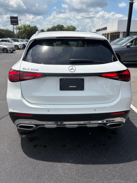 Certified 2025 Mercedes-Benz GLC 300 image 4