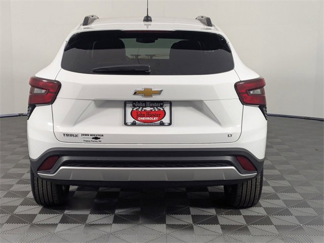 Certified 2025 Chevrolet Trax LT w/ LT Convenience Package image 6