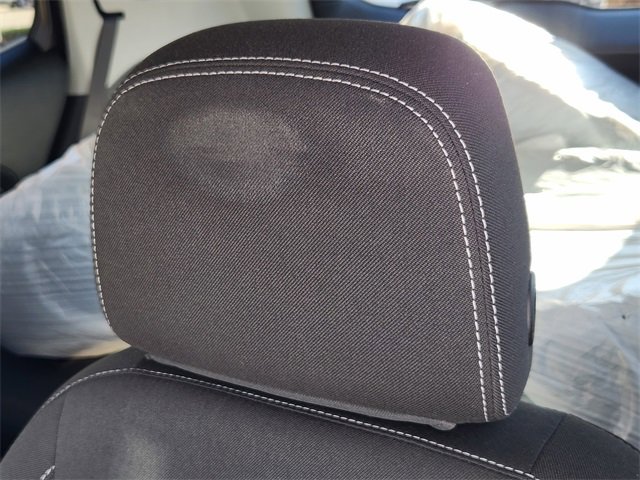 Used 2022 GMC Terrain SLE image 15