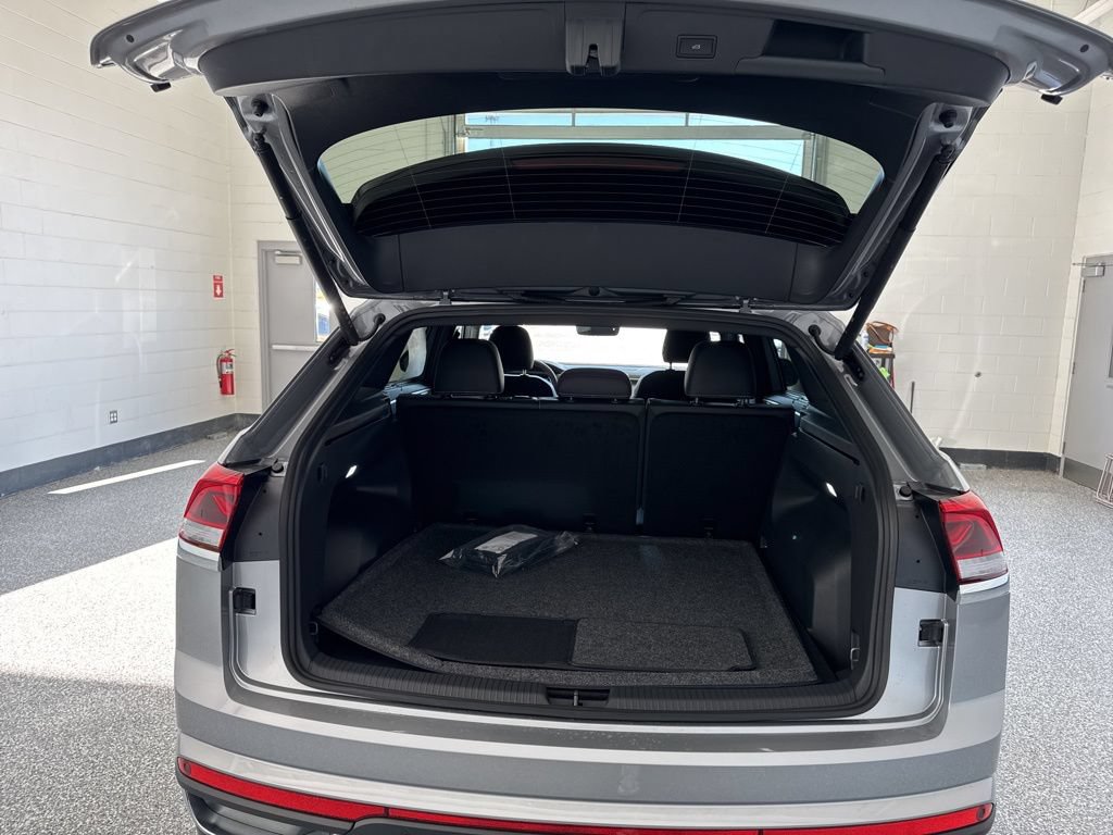 New 2026 Volkswagen Atlas Cross Sport SE AWD/4WD image 26