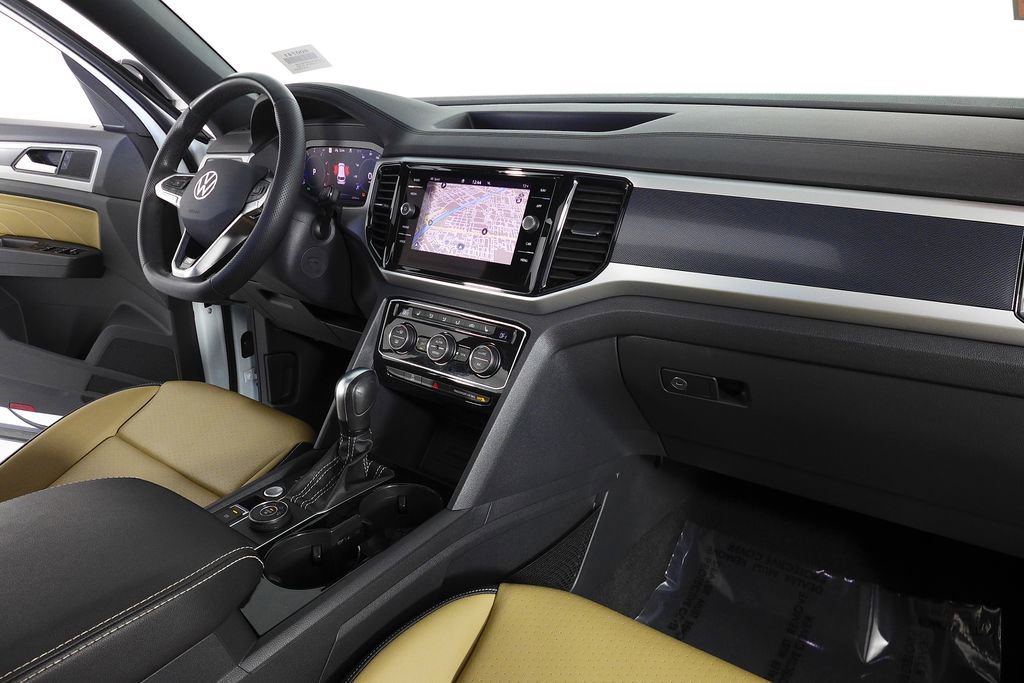 Used 2023 Volkswagen Atlas Cross Sport SEL R-Line image 13