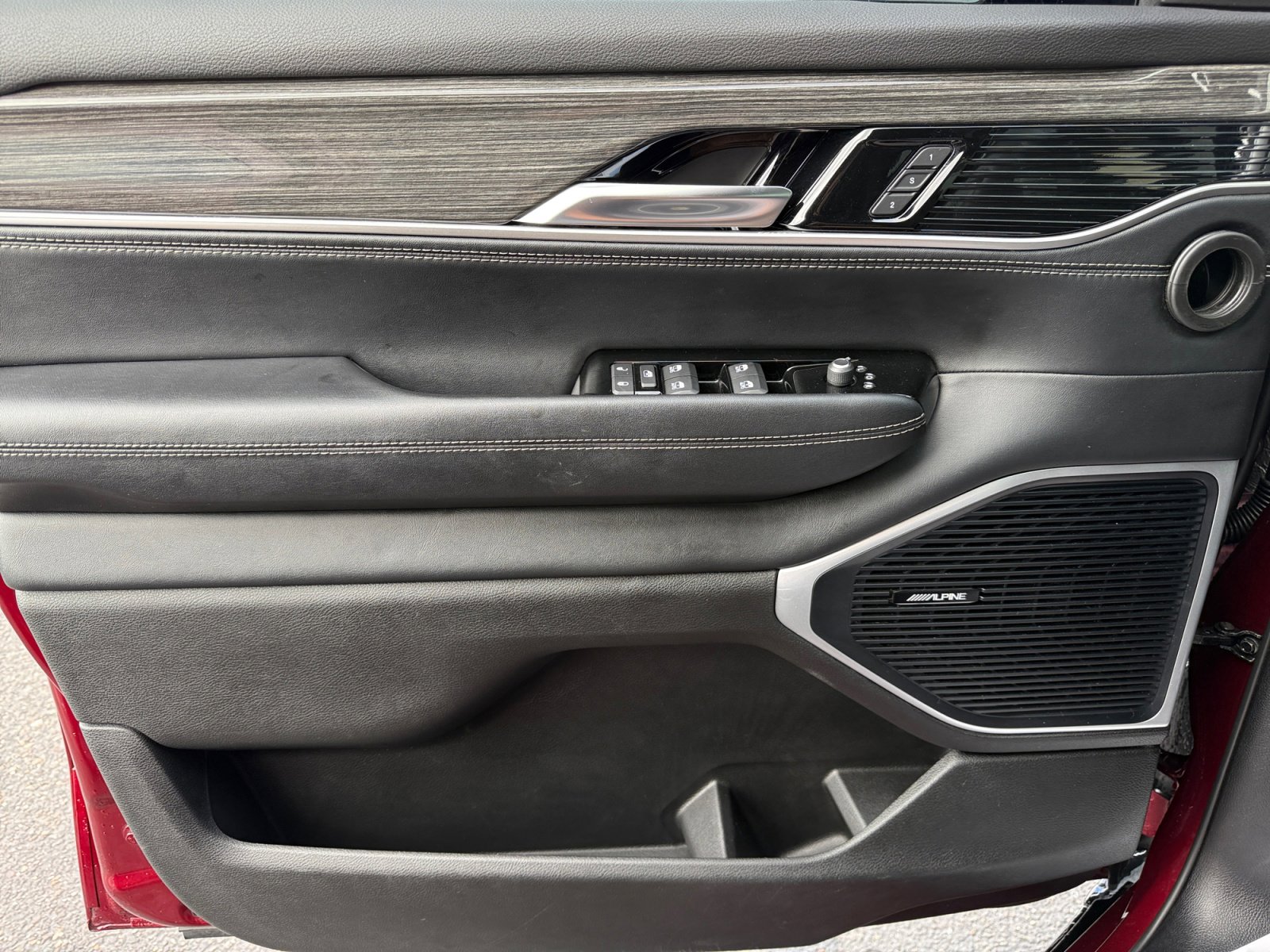 Used 2022 Jeep Wagoneer Series II image 13