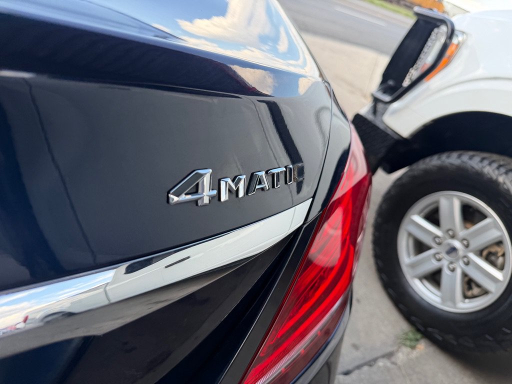 Used 2015 Mercedes-Benz C 300 4MATIC Sedan w/ Premium 1 Package image 12