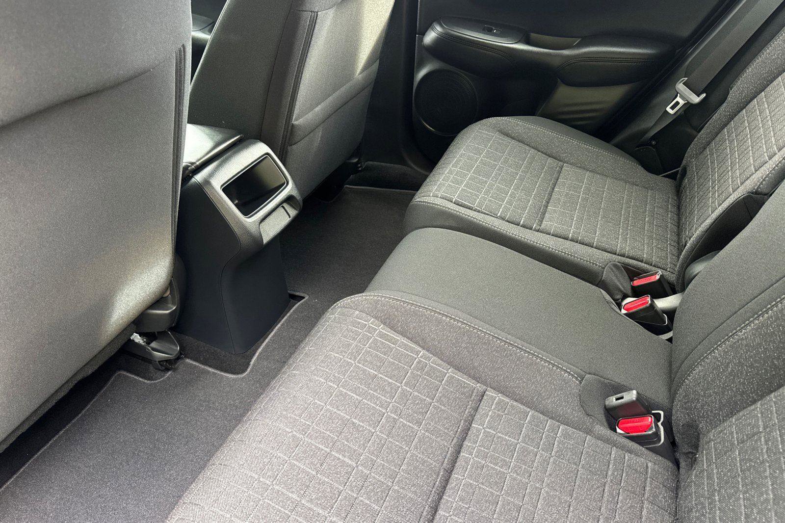 Certified 2026 Honda HR-V LX image 8