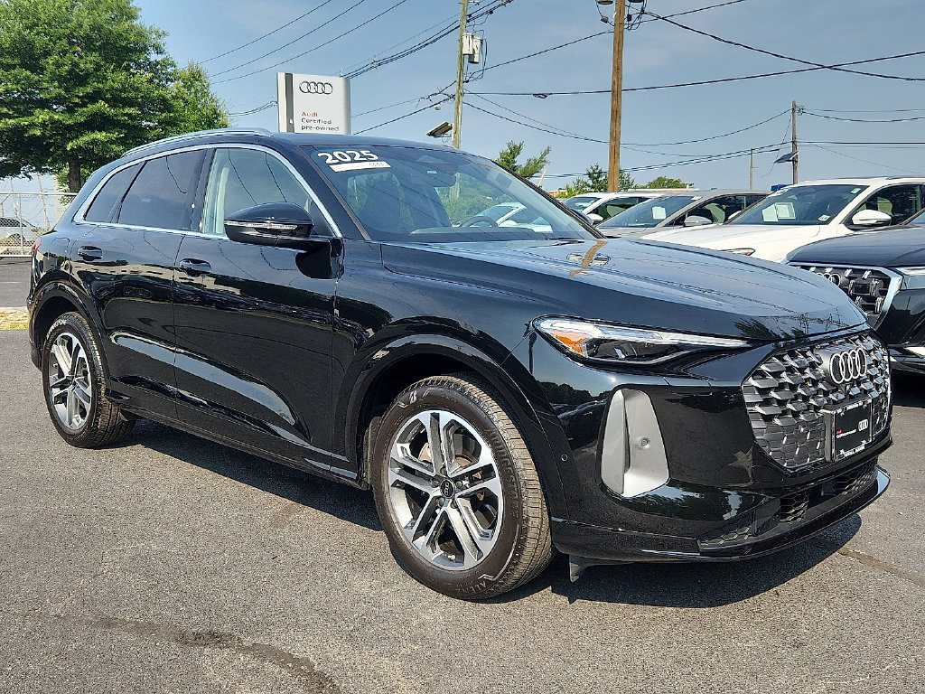 Used 2025 Audi Q5 Prestige AWD/4WD image 2