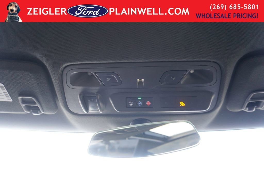 Used 2019 Chevrolet Camaro LT image 28