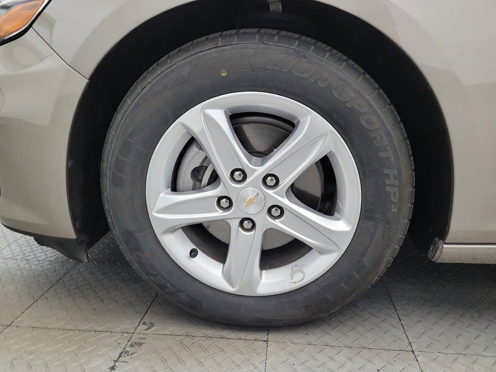 Used 2024 Chevrolet Malibu LS FWD image 31