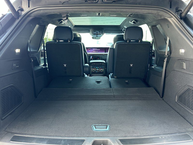 New 2026 Cadillac Escalade IQ Sport 2 w/ LPO, ONYX Package image 4