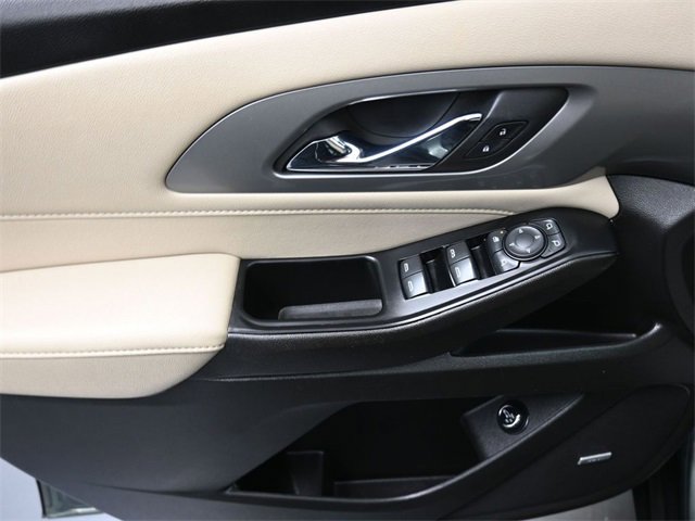 Used 2023 Chevrolet Traverse LT w/ LT Premium Package image 13