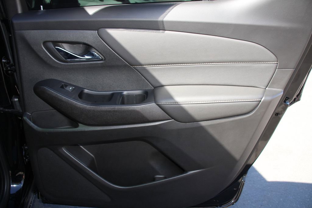 Used 2023 Chevrolet Traverse Premier w/ Redline Edition FWD image 26