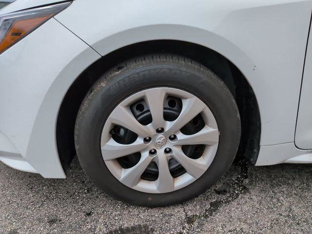 Certified 2026 Toyota Corolla LE FWD image 9
