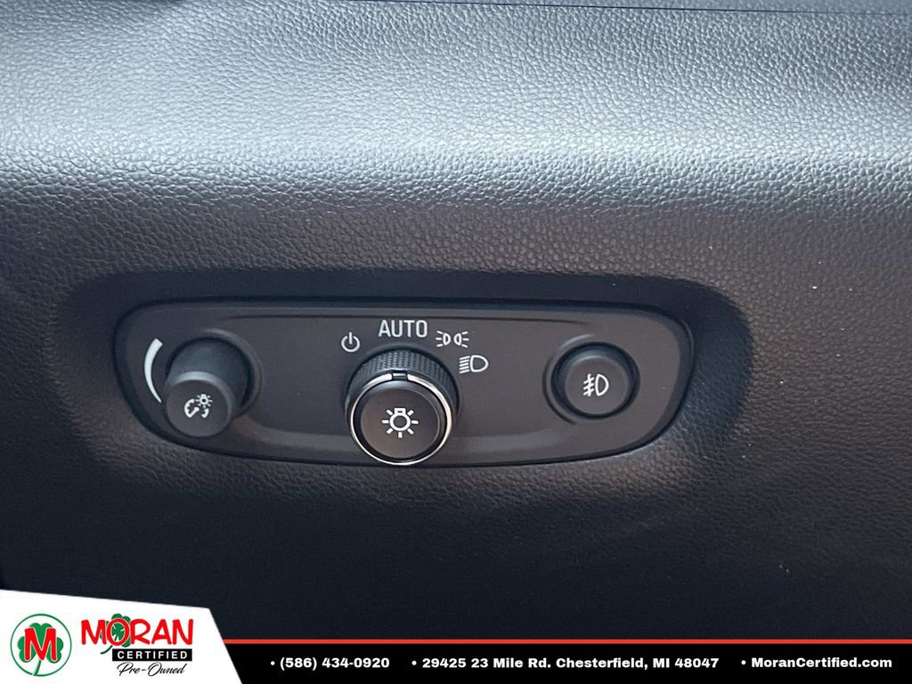 Used 2020 Chevrolet Traverse RS w/ LPO, Floor Liner Package FWD image 27