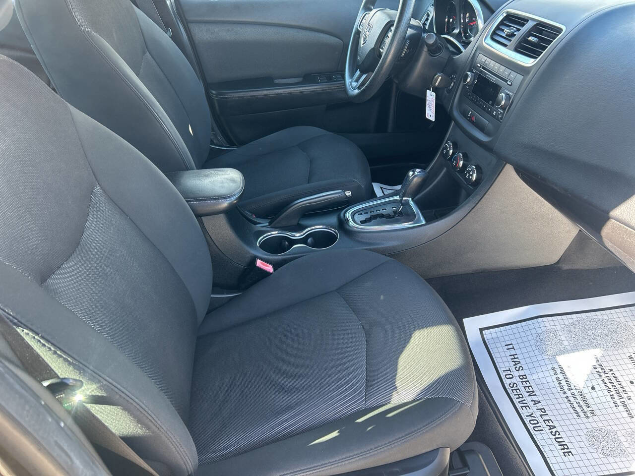 Used 2013 Dodge Avenger SE FWD image 21