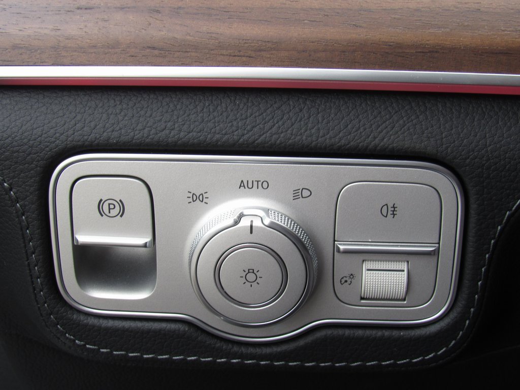 New 2025 Mercedes-Benz GLE 450e 4MATIC image 38