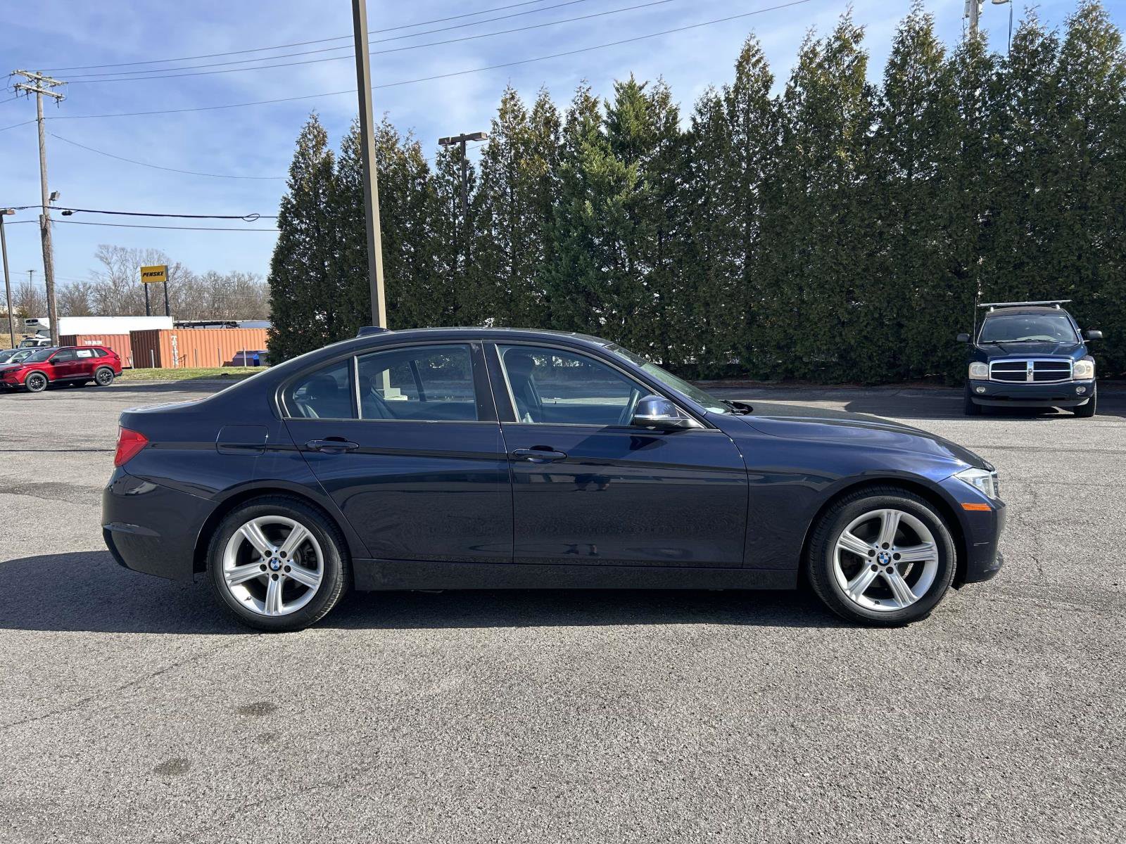 Used 2015 BMW 320i xDrive Sedan image 2