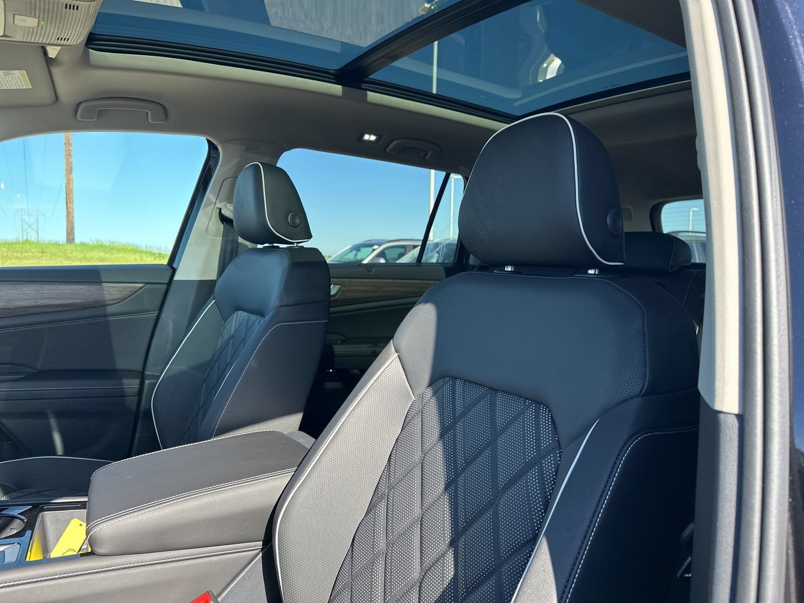 New 2026 Volkswagen Atlas SEL Premium R-Line AWD/4WD image 12