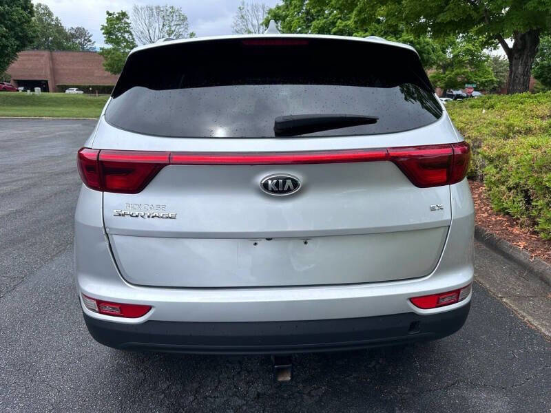 Used 2017 Kia Sportage EX image 4