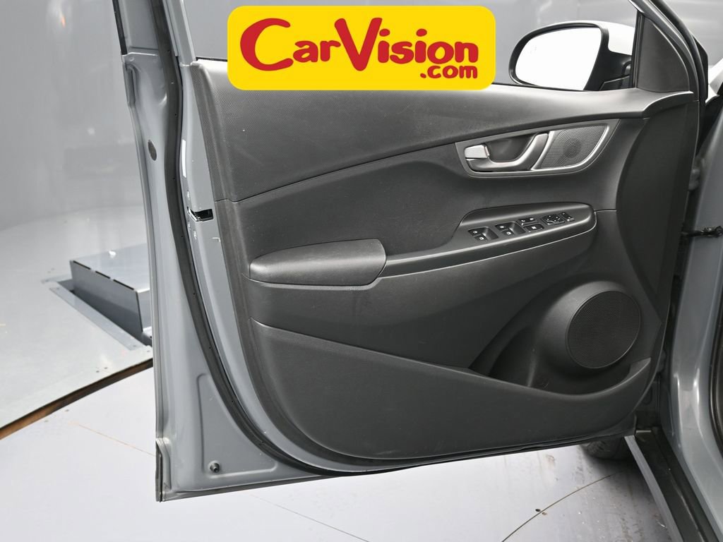 Used 2021 Hyundai Kona SEL image 37