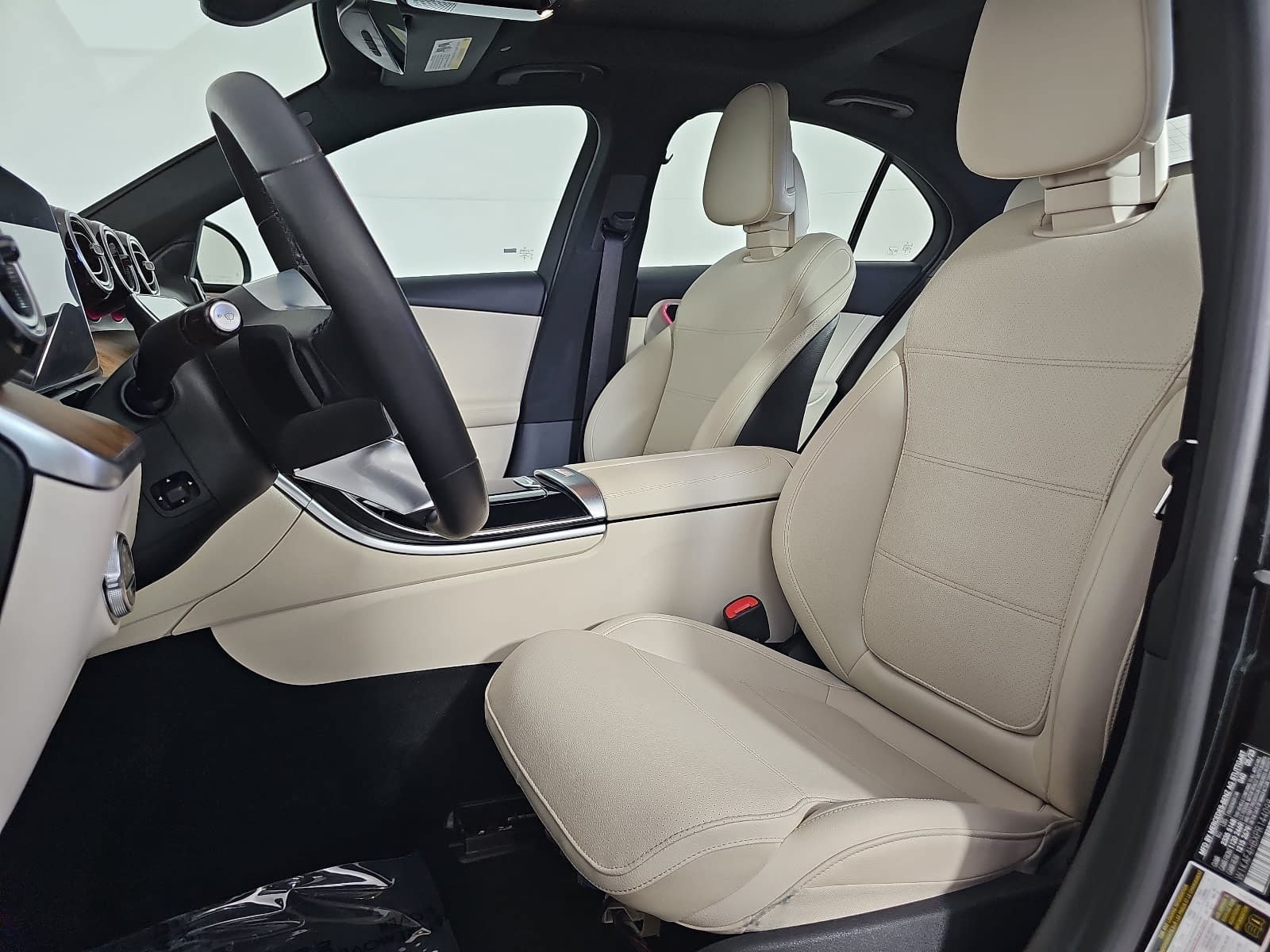 Used 2023 Mercedes-Benz C 300 4MATIC Sedan image 14