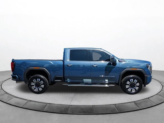 Used 2025 GMC Sierra 2500 Denali w/ Denali Reserve Package AWD/4WD image 3