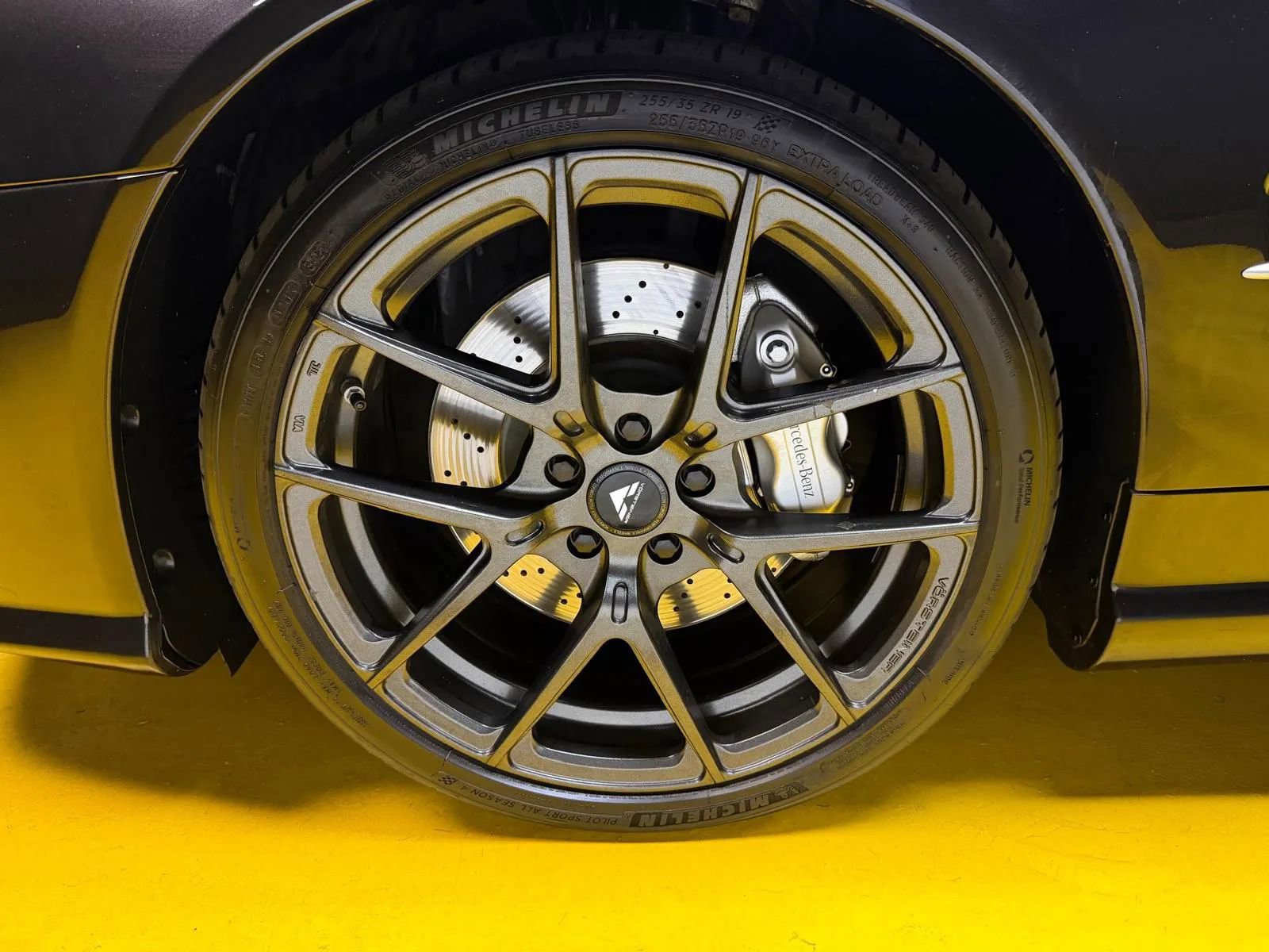 Used 2012 Mercedes-Benz SL 550 w/ SL Wheel Pkg image 9