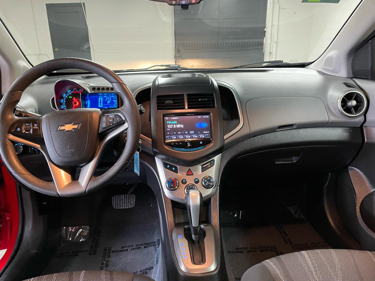 Used 2014 Chevrolet Sonic LT image 15