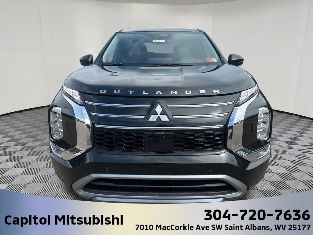 New 2025 Mitsubishi Outlander SE AWD/4WD image 3