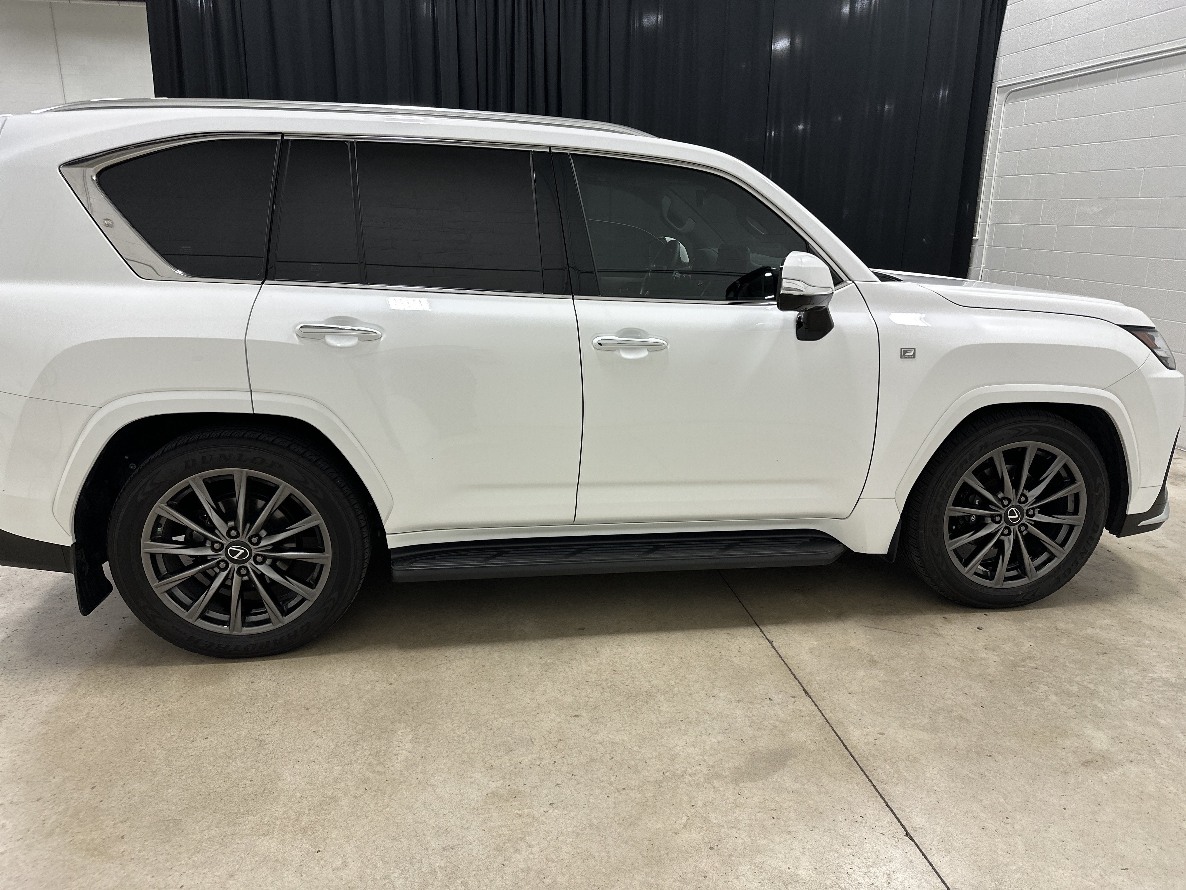 Used 2024 Lexus LX 600 F Sport AWD/4WD image 11