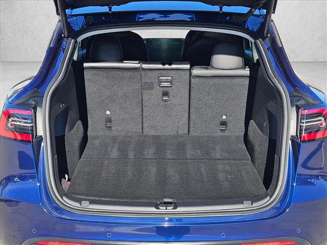 Used 2022 Tesla Model Y Performance image 7
