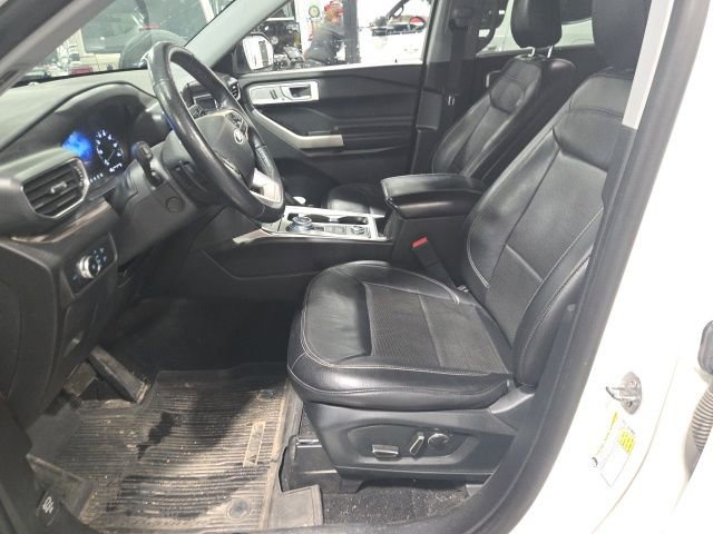 Used 2020 Ford Explorer Limited w/ Class III Trailer Tow Package image 14