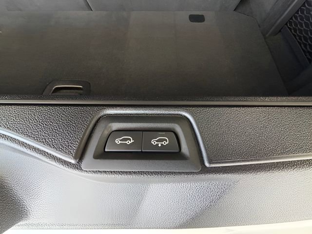 Certified 2023 BMW X7 xDrive40i w/ Premium Package image 38