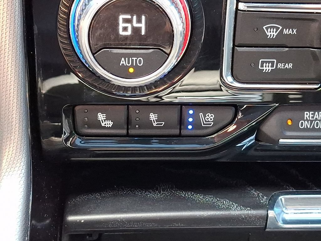 Used 2024 GMC Yukon Denali AWD/4WD image 26