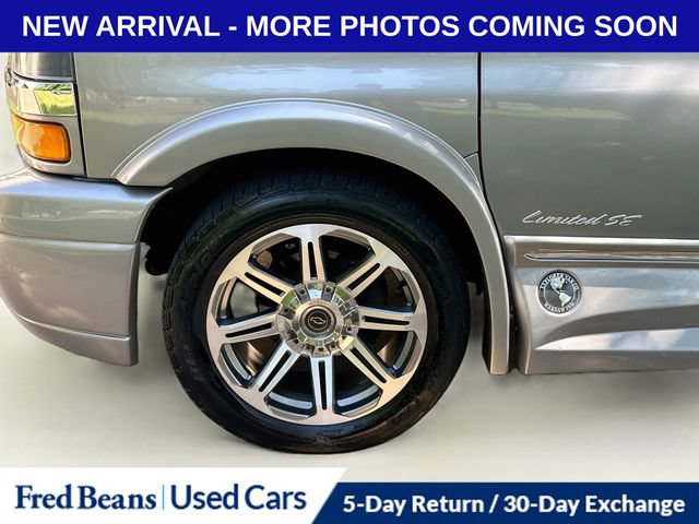 Used 2018 Chevrolet Express 2500 w/ Enhanced Convenience Package RWD image 39