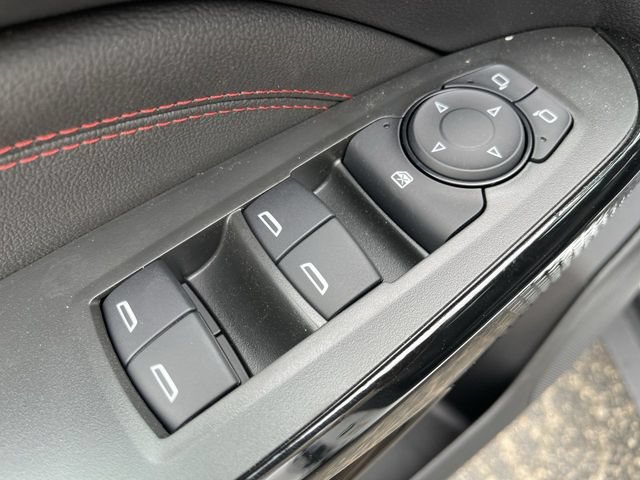 New 2026 Chevrolet Trax RS w/ Sunroof Package FWD image 13
