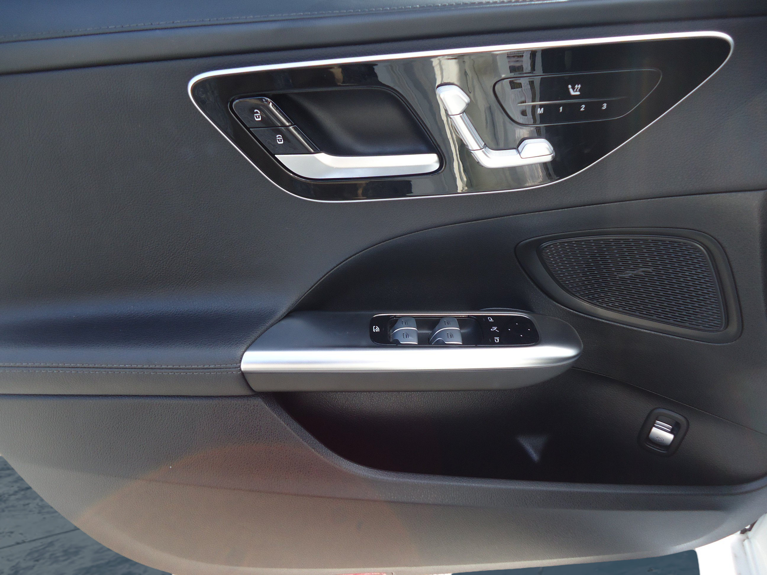 Used 2023 Mercedes-Benz C 300 4MATIC Sedan image 18