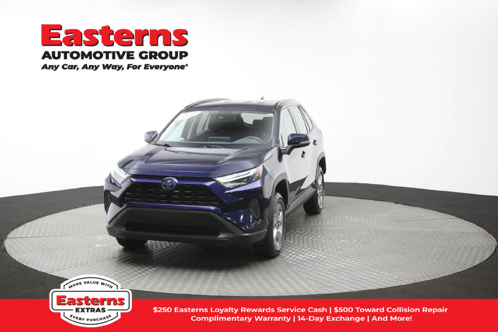 Used 2024 Toyota RAV4 XLE AWD/4WD image 53