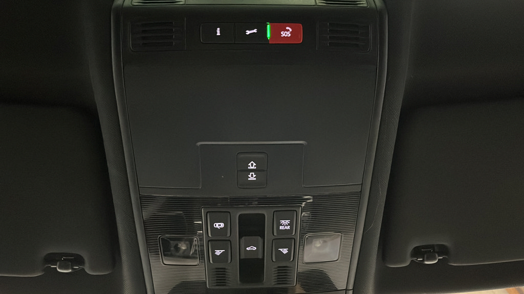 Used 2024 Volkswagen Tiguan SEL R-Line AWD/4WD image 34