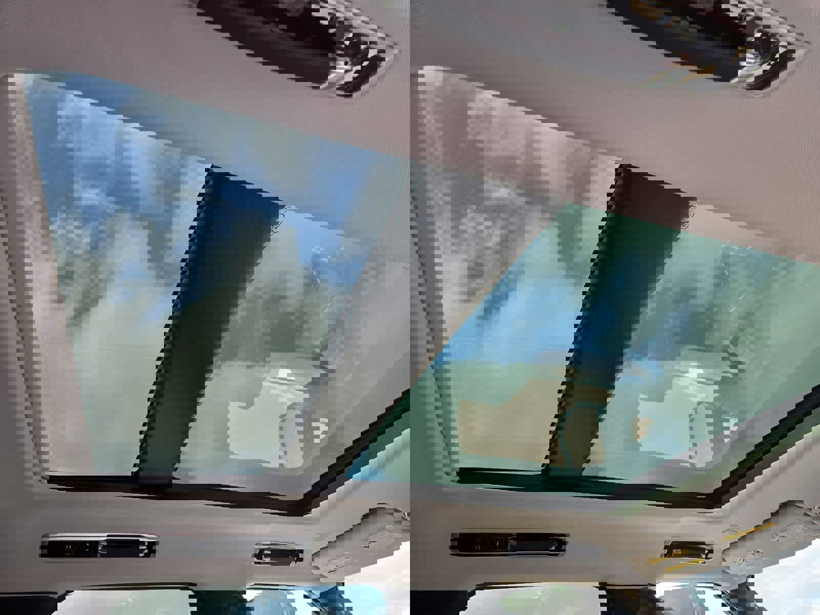 Used 2024 Land Rover Range Rover Sport SE image 20