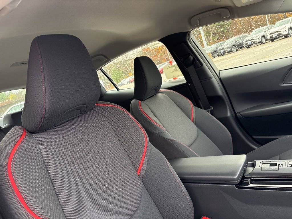 New 2026 Toyota Prius SE image 19