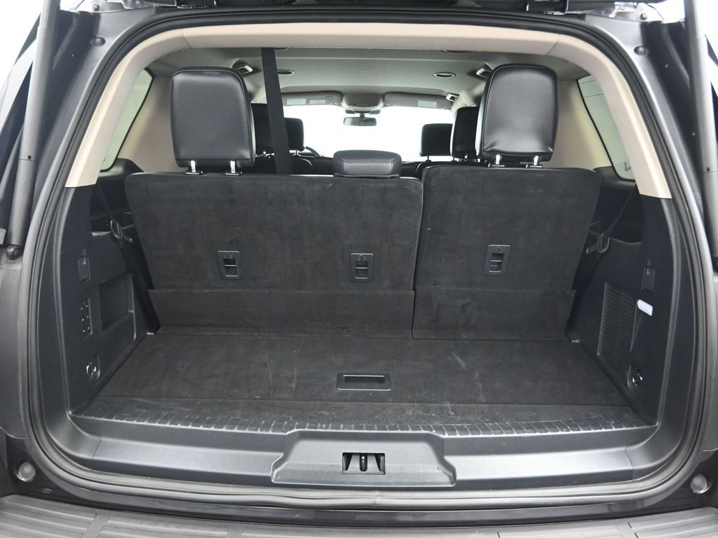 Used 2024 Ford Expedition XLT image 16