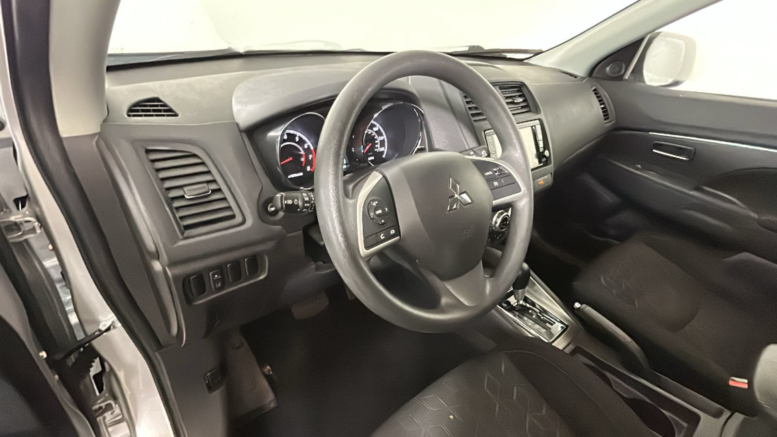 Used 2022 Mitsubishi Outlander Sport ES AWD/4WD image 15